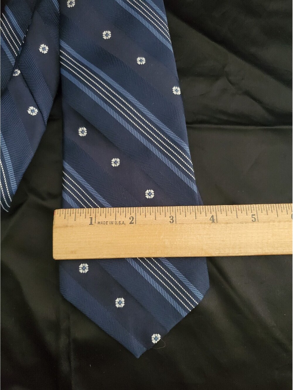 Blue Velducci Poly Tie